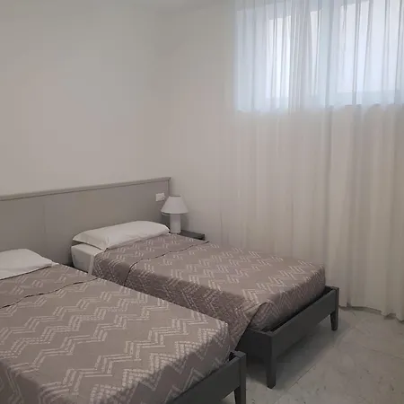 Lorena Hotell 3*