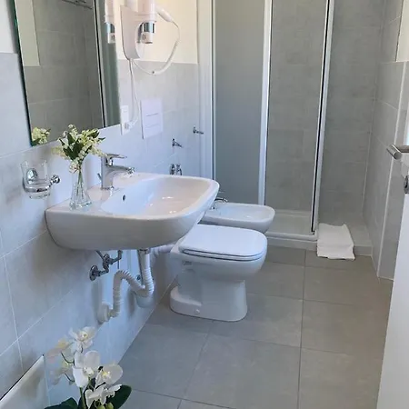 Lorena 3* Toscolano Maderno