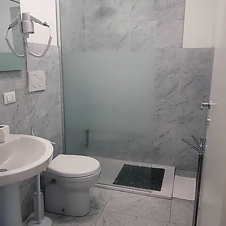 Hotel Lorena Toscolano Maderno
